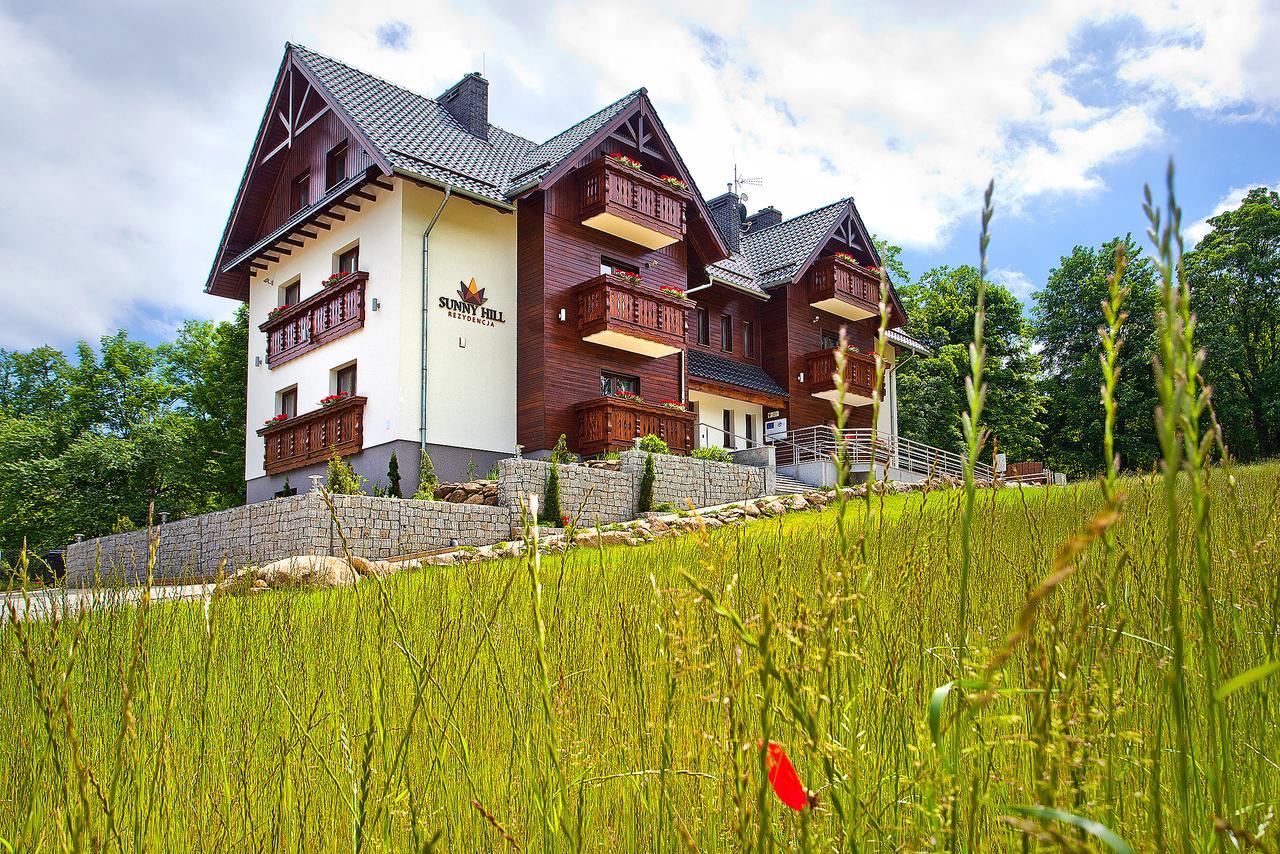 الشقق الفندقية كارباشفي  Rezydencja Sunny Hill المظهر الخارجي الصورة